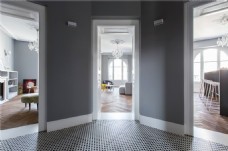 现代室内现代时尚冷淡客厅深灰色背景墙室内装修图