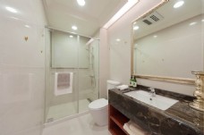 浴室镜现代时尚金边镜子浴室室内装修效果图