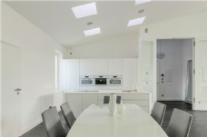 现代室内现代时尚客厅白色方形壁灯室内装修效果图