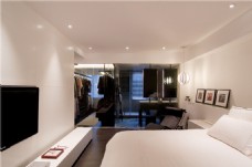现代简约卧室白色壁灯室内装修效果图